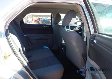 2006 Chrysler 300 из США, поврежденный, VIN 2C3KA43R46H490751